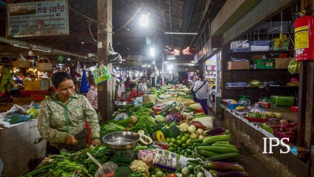 Vegetable vendor in Psar Chas