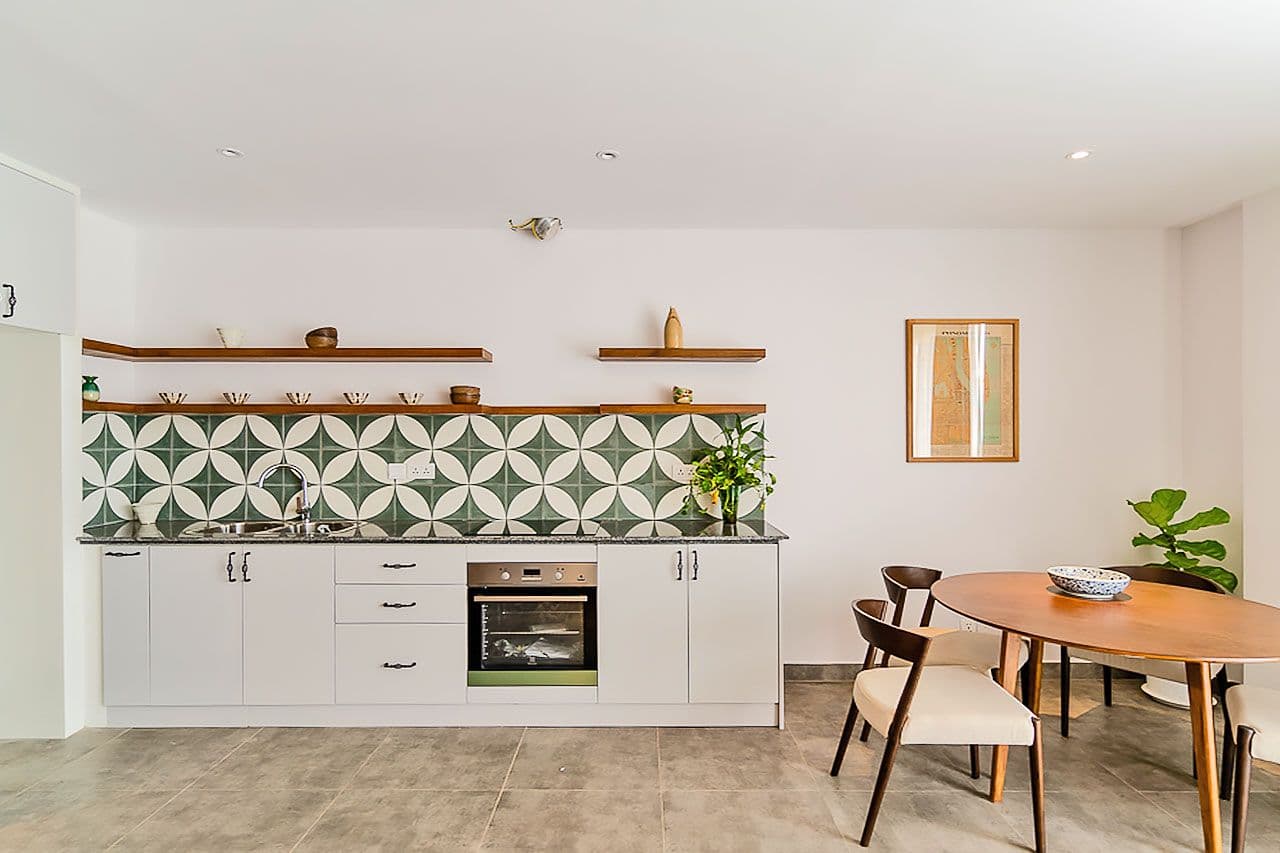 Angkor Grace Residence - Dining Area and Kitchen